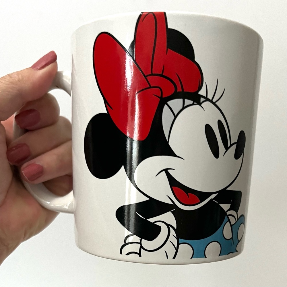 New DISNEY Classic Mini Mouse Ceramic Mug Officially Licensed Capacity 20 oz